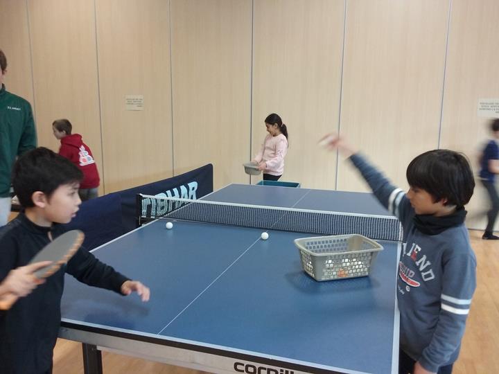 Les CM1 de Notre Dame au Tennis de Table !