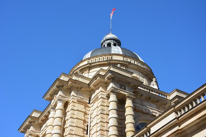 En direct du Parlement.