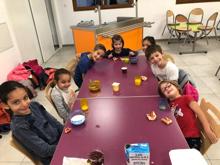 Petit déjeuner dans les écoles ...