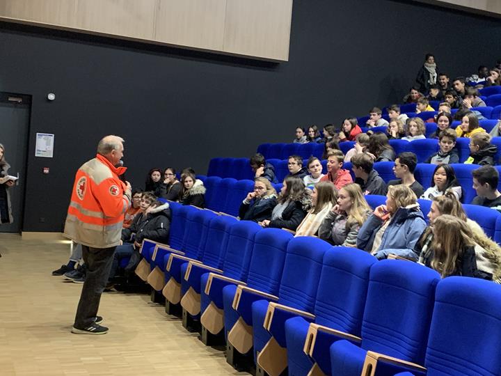 Le collège s'associe à La Croix-Rouge