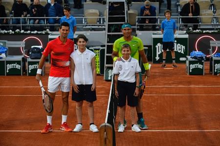 Sur la terre battue de Roland Garros